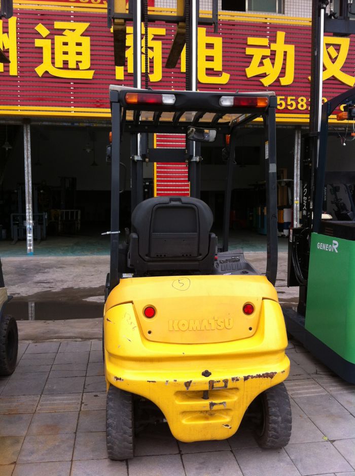 電動(dòng)叉車
