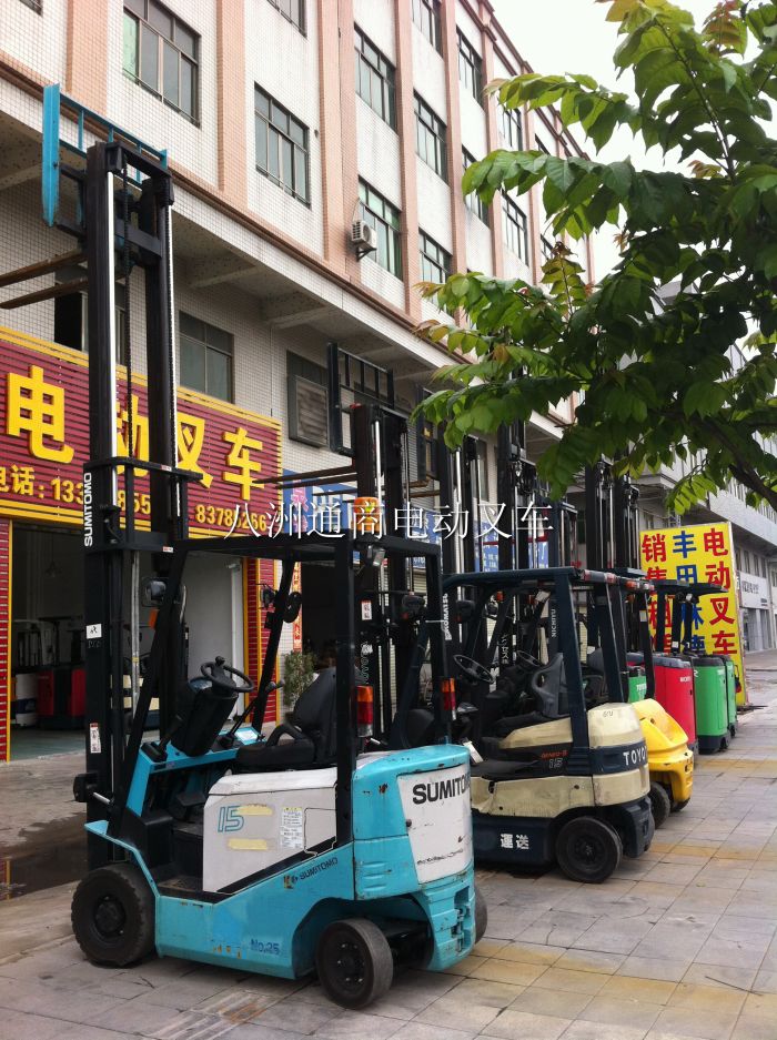 電動(dòng)叉車