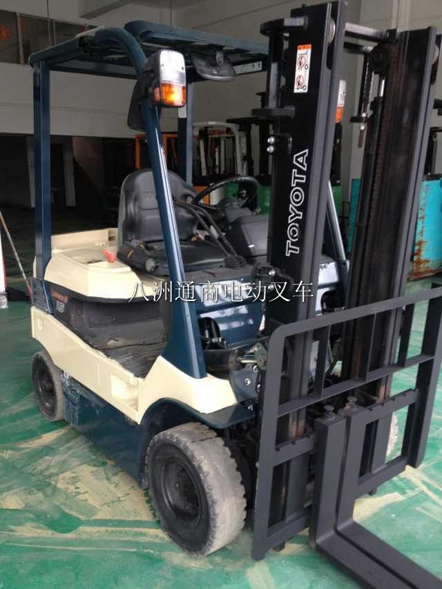 電動叉車