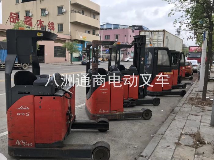 德國原裝進(jìn)口二手林德電動(dòng)叉車 (13)